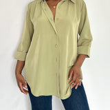 Vintage Green Quarter Sleeve Button Up Top